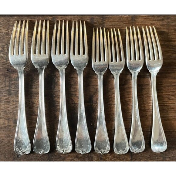 Set of 8 Priscilla 1900 Rogers Bros 1847 Silverplate Forks 7" & 7.25" - Picture 6 of 6